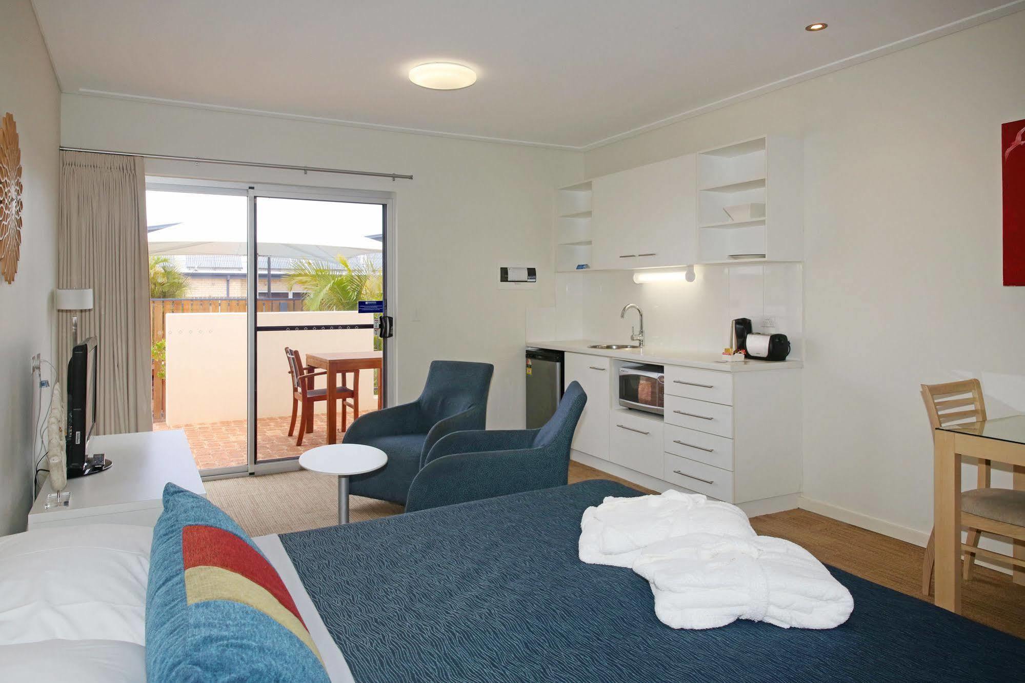 Nesuto Aparthotel 4*